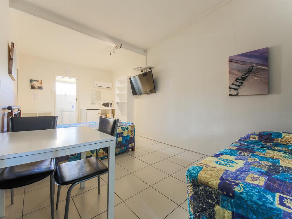 Marlin Motel Biggera Waters エクステリア 写真